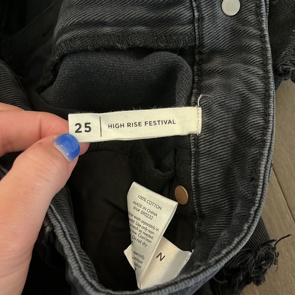 PacSun High Rise Festival Black Lightly Distressed Denim Shorts - Picture 3 of 4